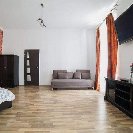Central Studio Bnb Brasov Exterior photo