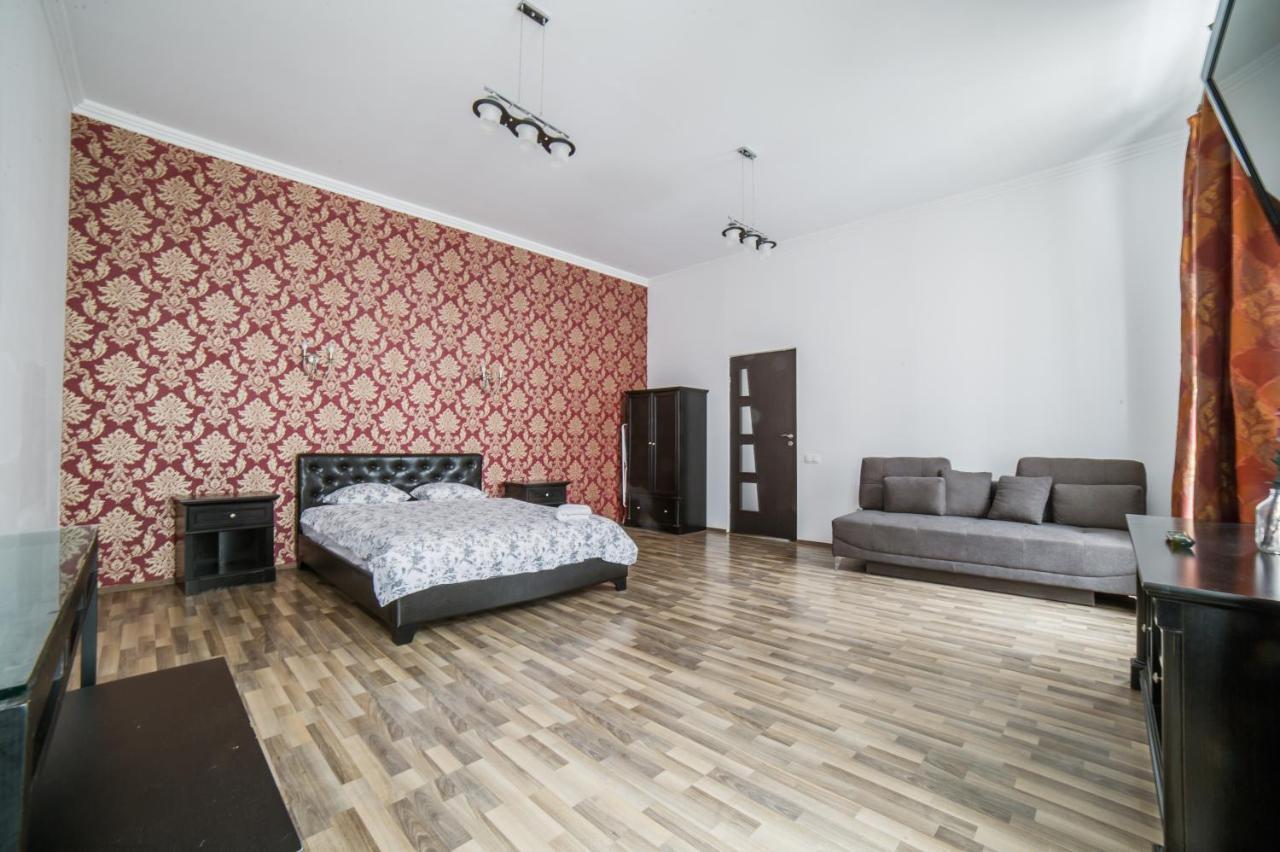 Central Studio Bnb Brasov Exterior photo