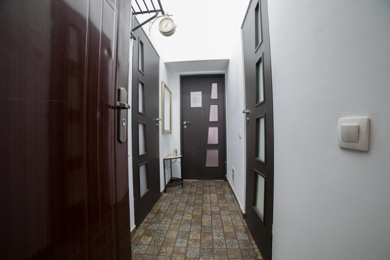 Central Studio Bnb Brasov Exterior photo